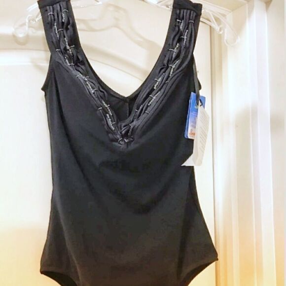 DivaSwim size 10 B cup. NEW - Picture 3 of 6